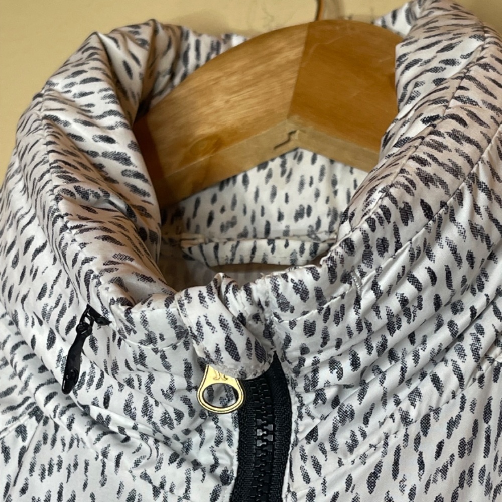 Lululemon Jacket windbraker jacket - Picture 3 of 9